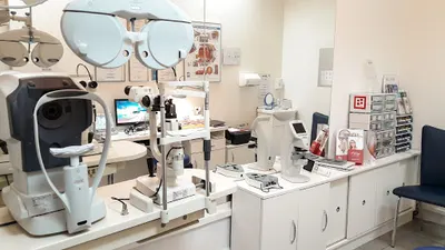 Okularis Optyk Okulista Optometrysta